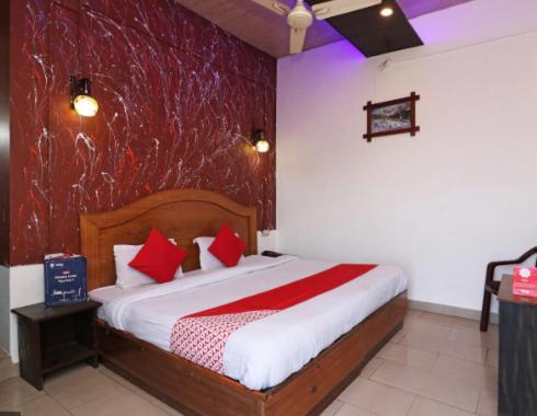 Hotel Parth Sitapur Muafi Exterior foto